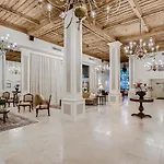 Palm Beach Hotel